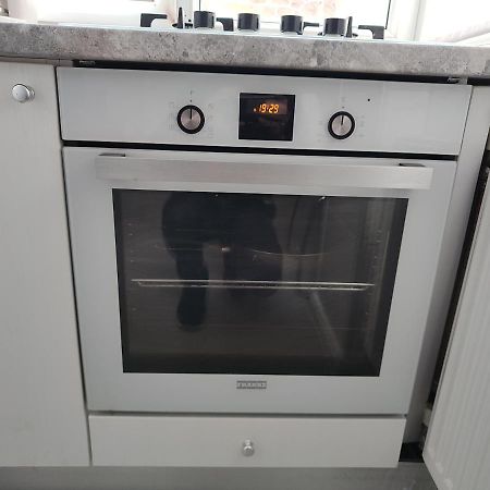 Ultracentral Ploiesti Apartment-Free Private Parking エクステリア 写真